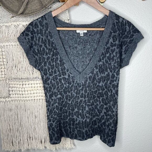 Cache Tops - Cache Gray Leopard V-Neck Sweater Top XS